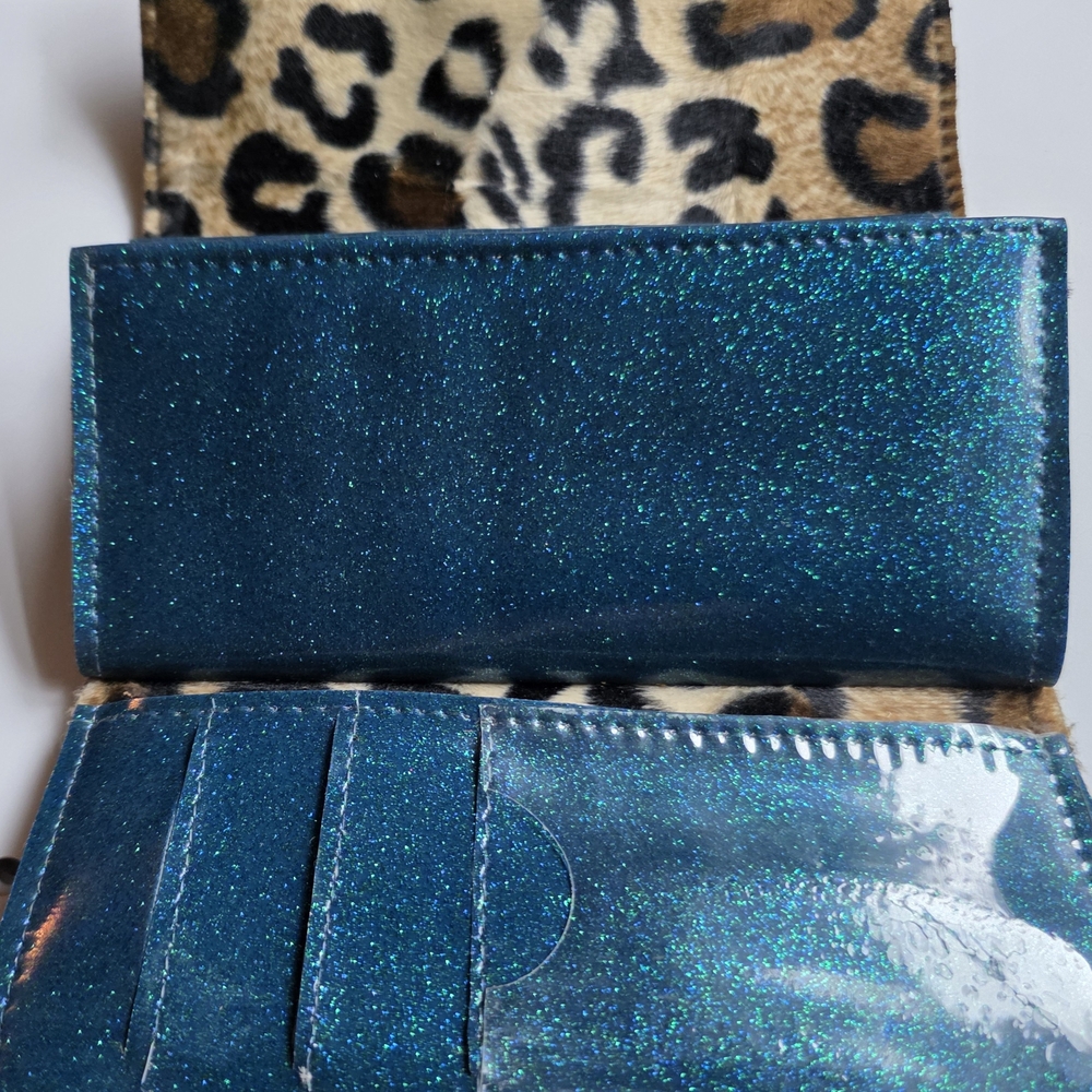 Trophy Queen Blue Glitter Wallet - Picture 4 of 10